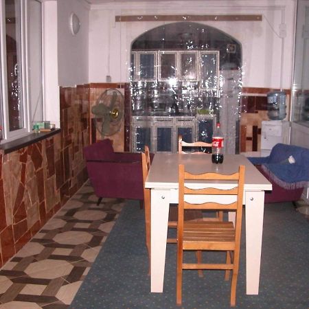Guest House Oasis - Tvishi المظهر الخارجي الصورة