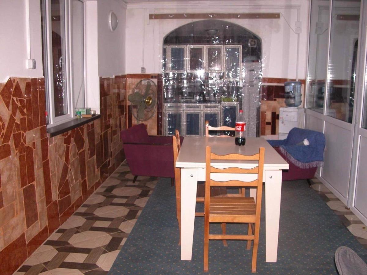 Guest House Oasis - Tvishi المظهر الخارجي الصورة