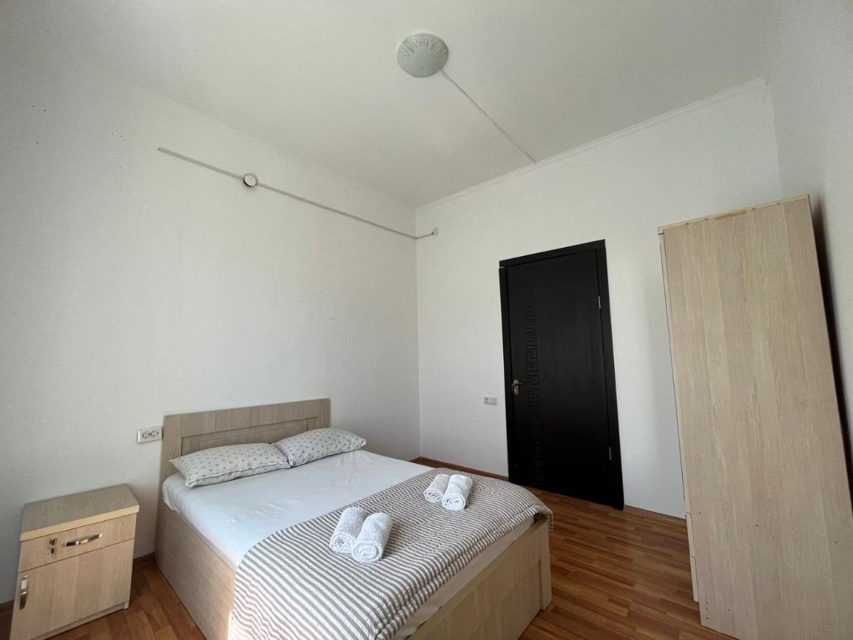 Guest House Oasis - Tvishi المظهر الخارجي الصورة
